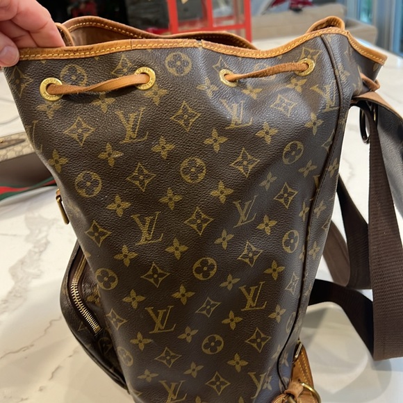 Authenticity guaranteed LOUIS VUITTON Montsouris GM Monogram - Picture 7 of 9